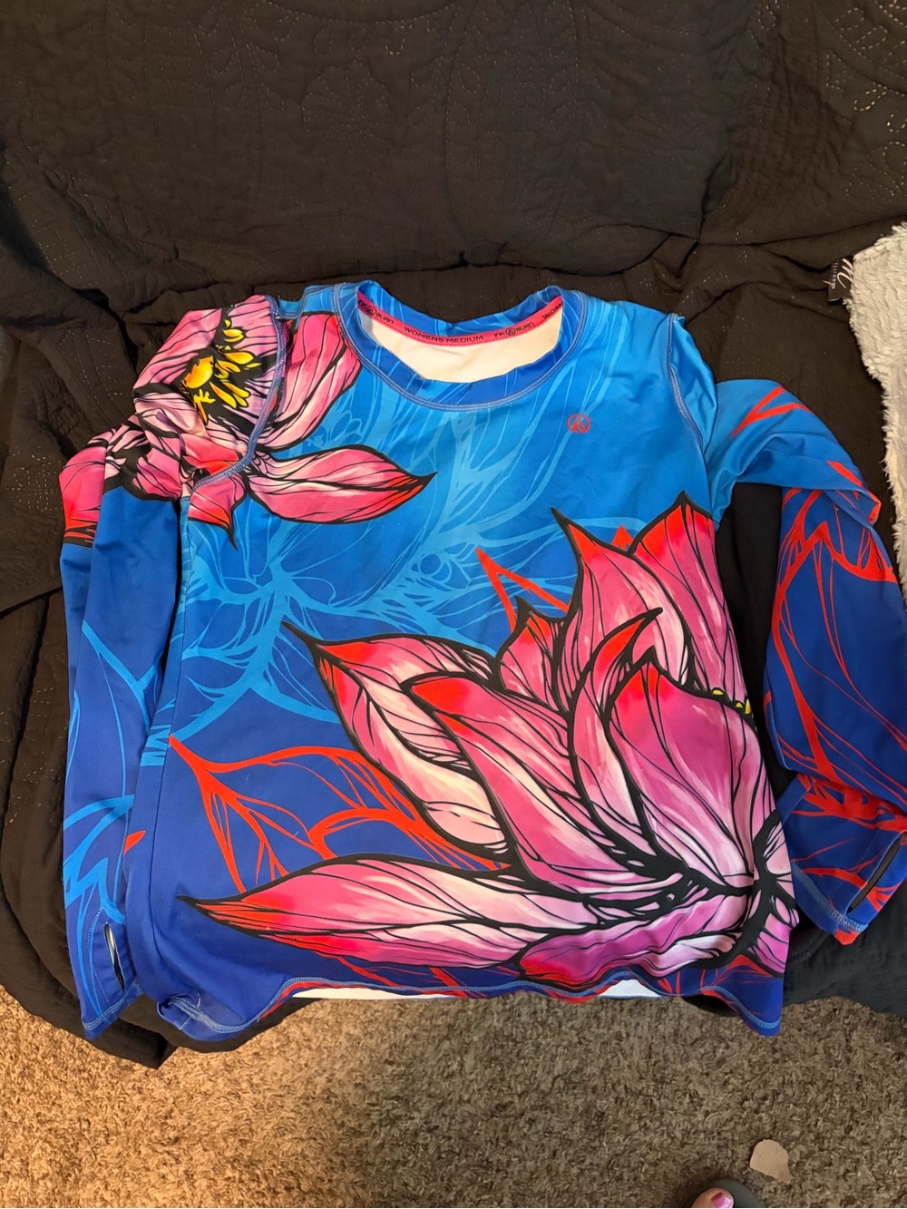 INKnBURN Blue and Pink Women's Running Top